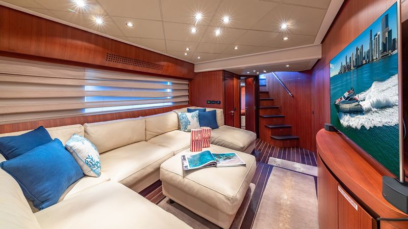 Pershing 90 | Regal