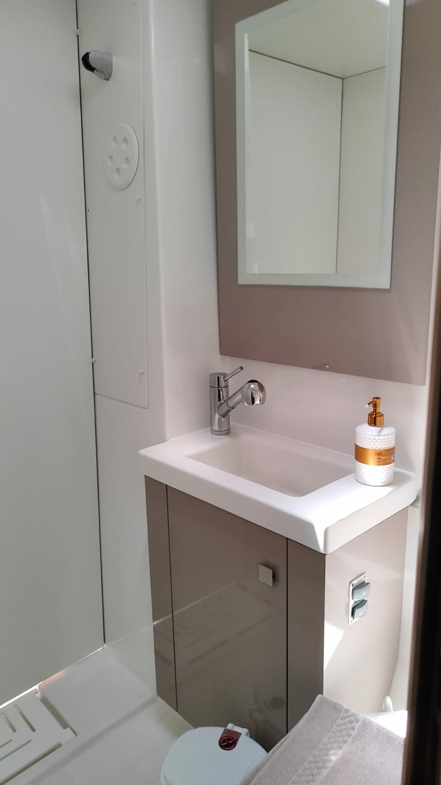 Fountaine Pajot Astrea 42 | Cicada
