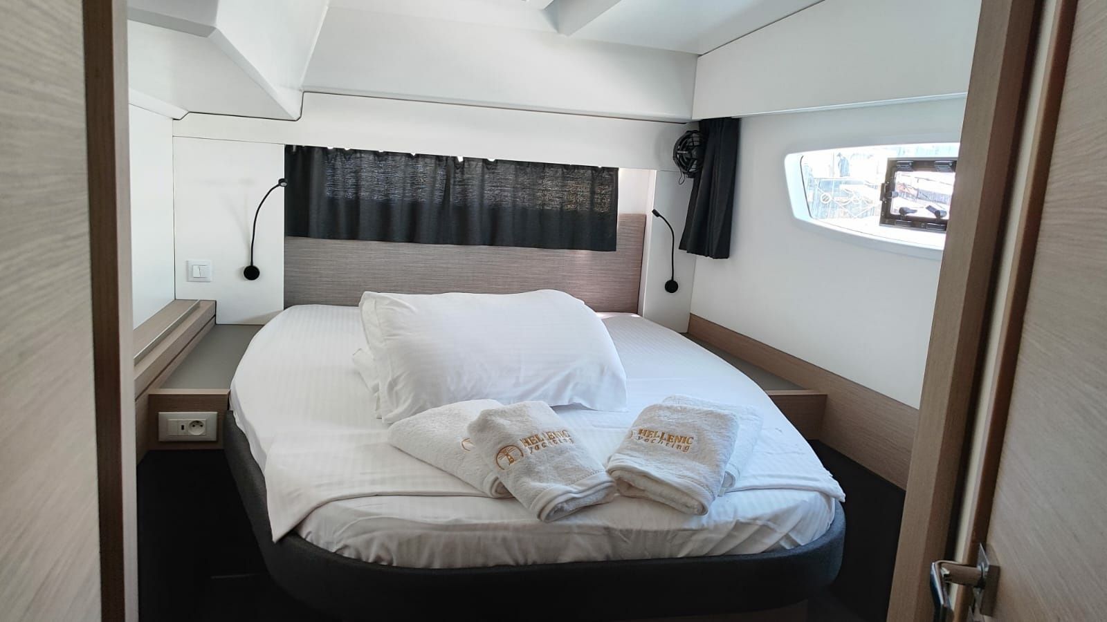 Fountaine Pajot Astrea 42 | Cicada