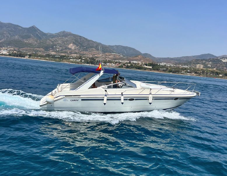 Glastron Riviera 350 | Cayen