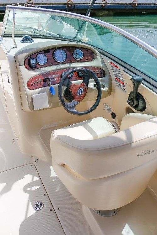 Sea Ray Sundeck 240 | Nala