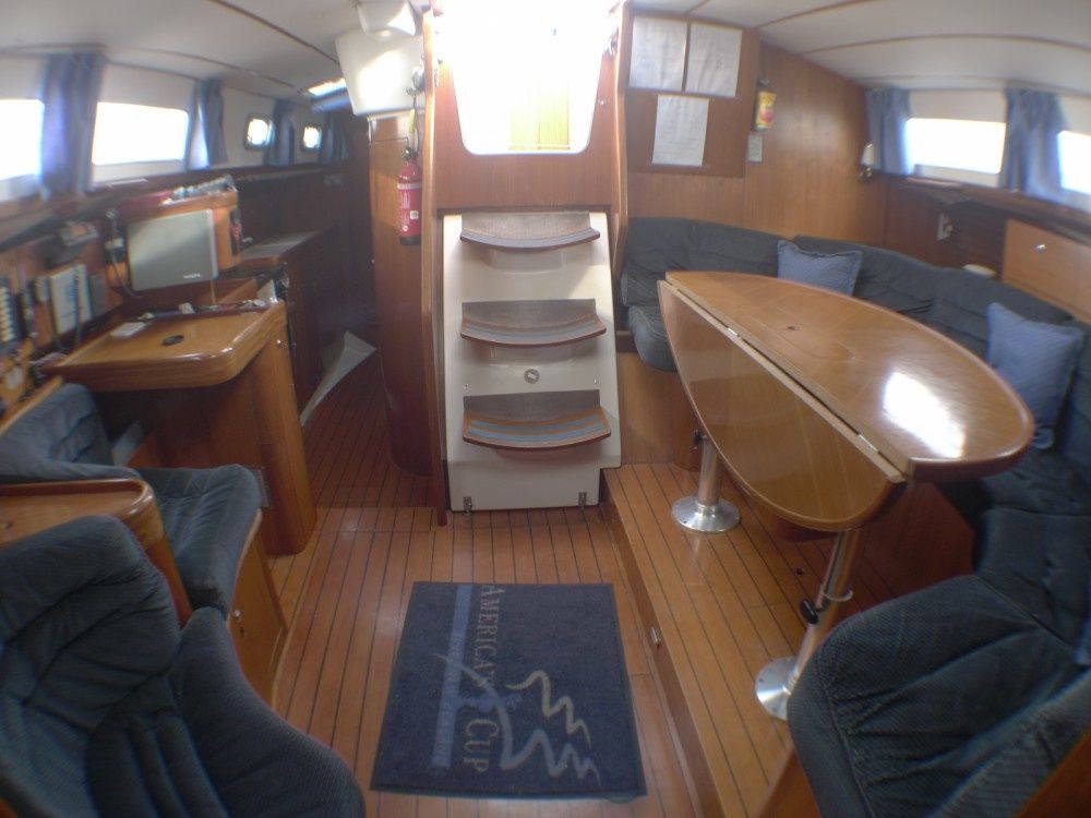 Beneteau Oceanis 440 | Candela 4