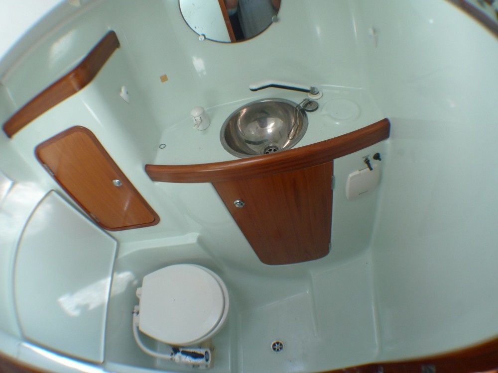 Beneteau Oceanis 440 | Candela 4
