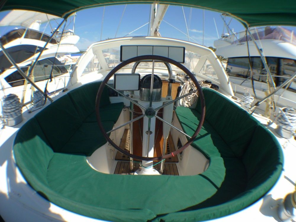 Beneteau Oceanis 440 | Candela 4