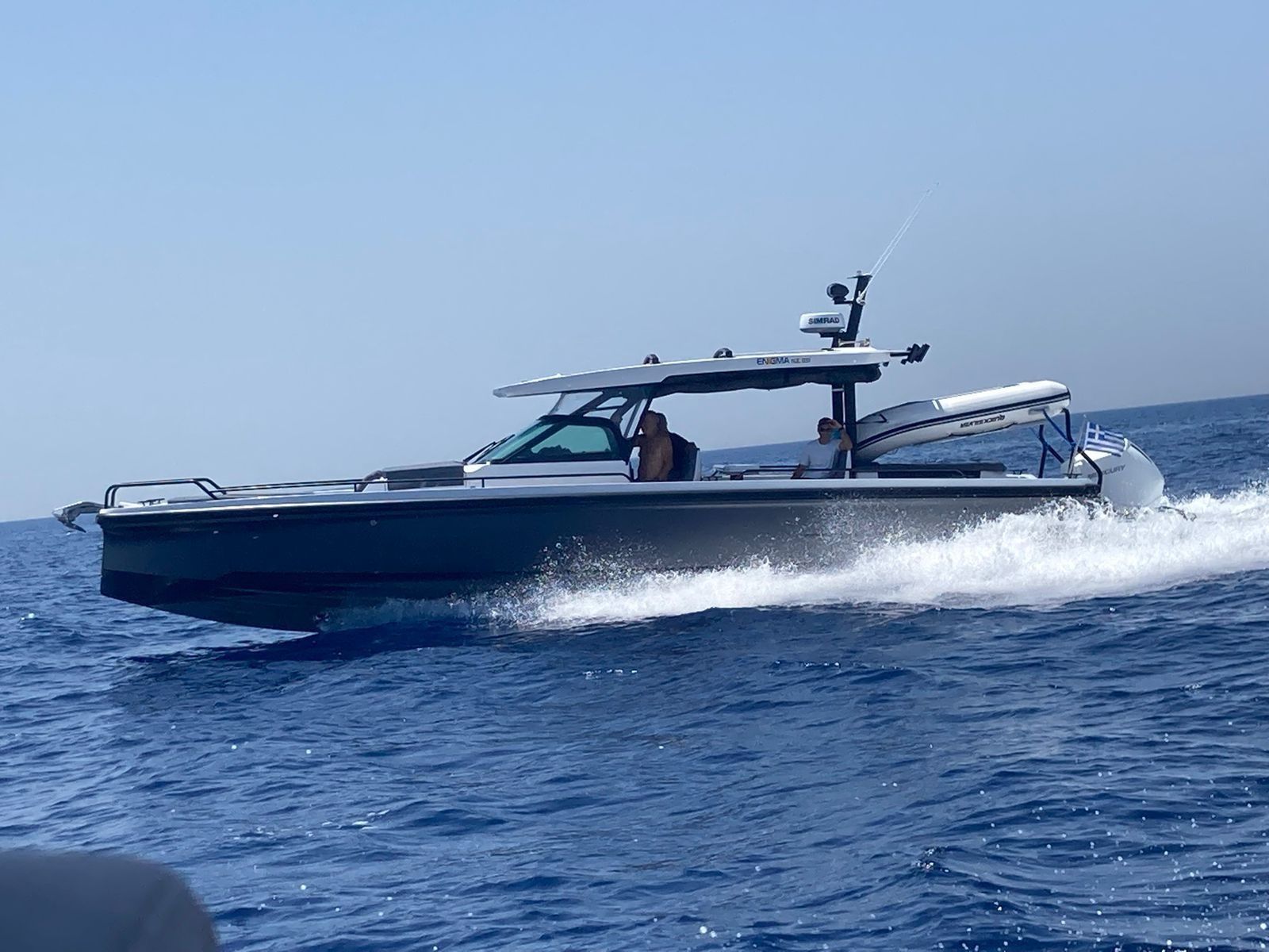 Axopar 37 Sun Top | Enigma