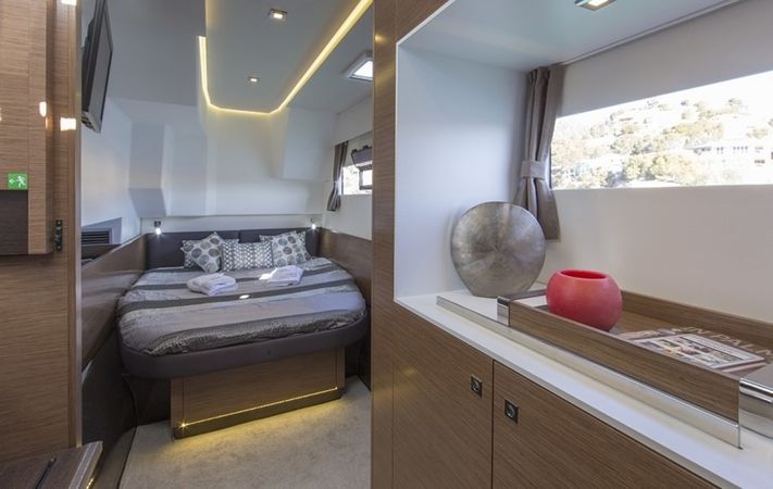 Fountaine Pajot MY 37 | Muscat