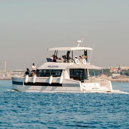 Fountaine Pajot MY 37 | Muscat