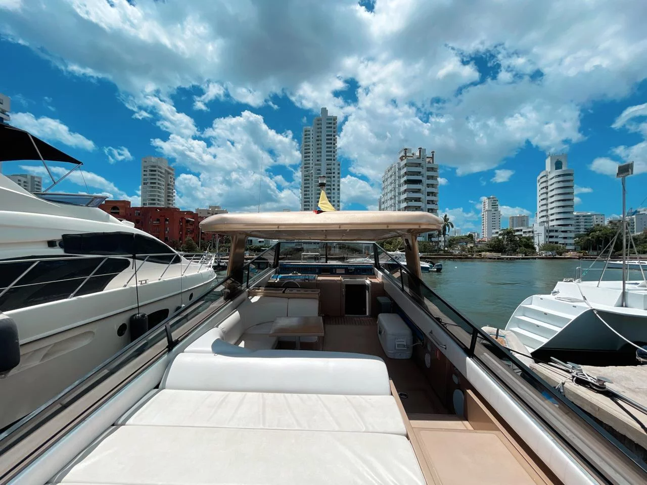 Cherokee 60 | Cuna 1