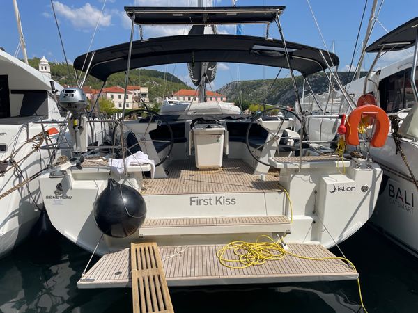 Beneteau Oceanis 46.1 | First Kiss