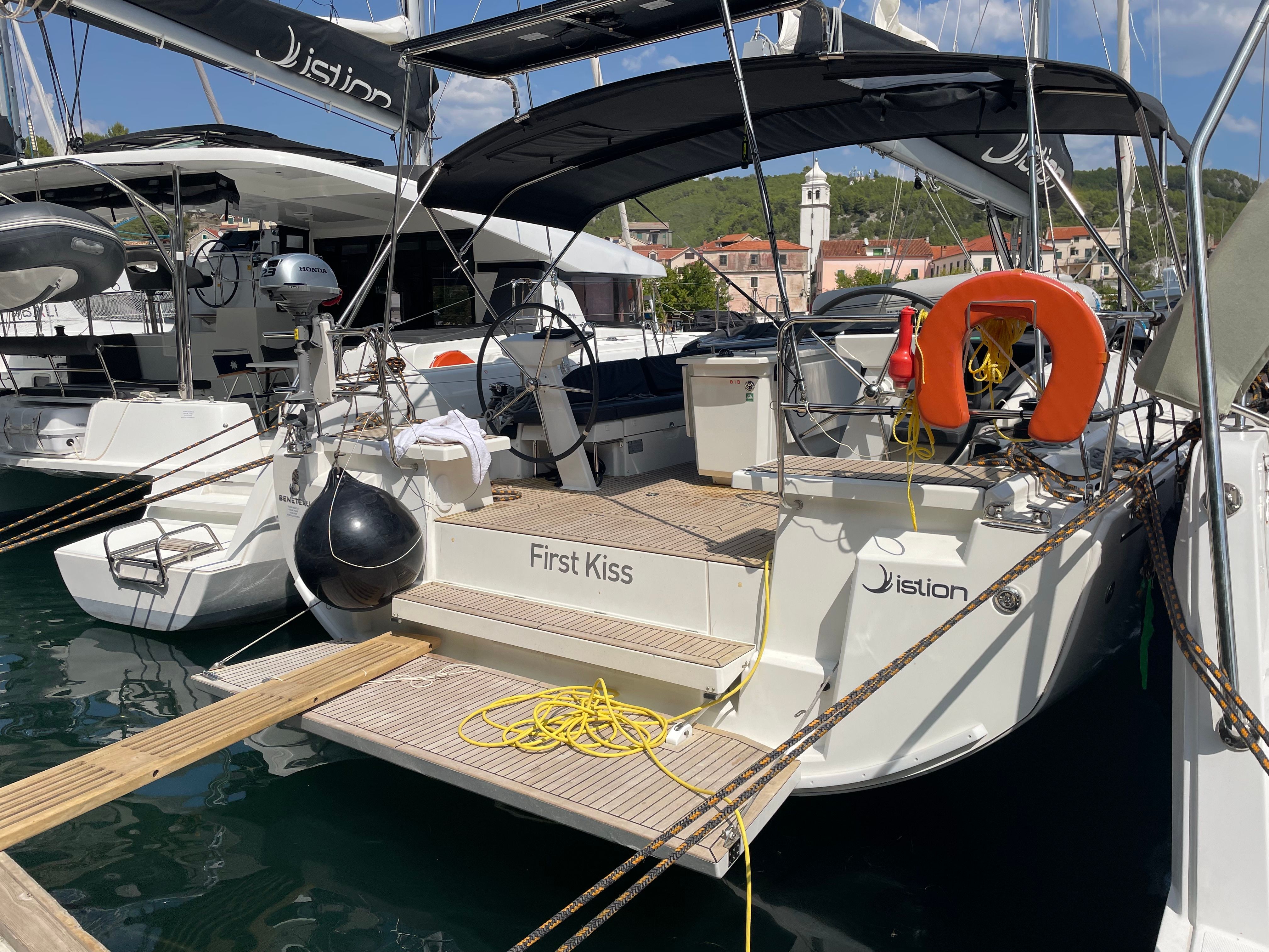 Beneteau Oceanis 46.1 | First Kiss