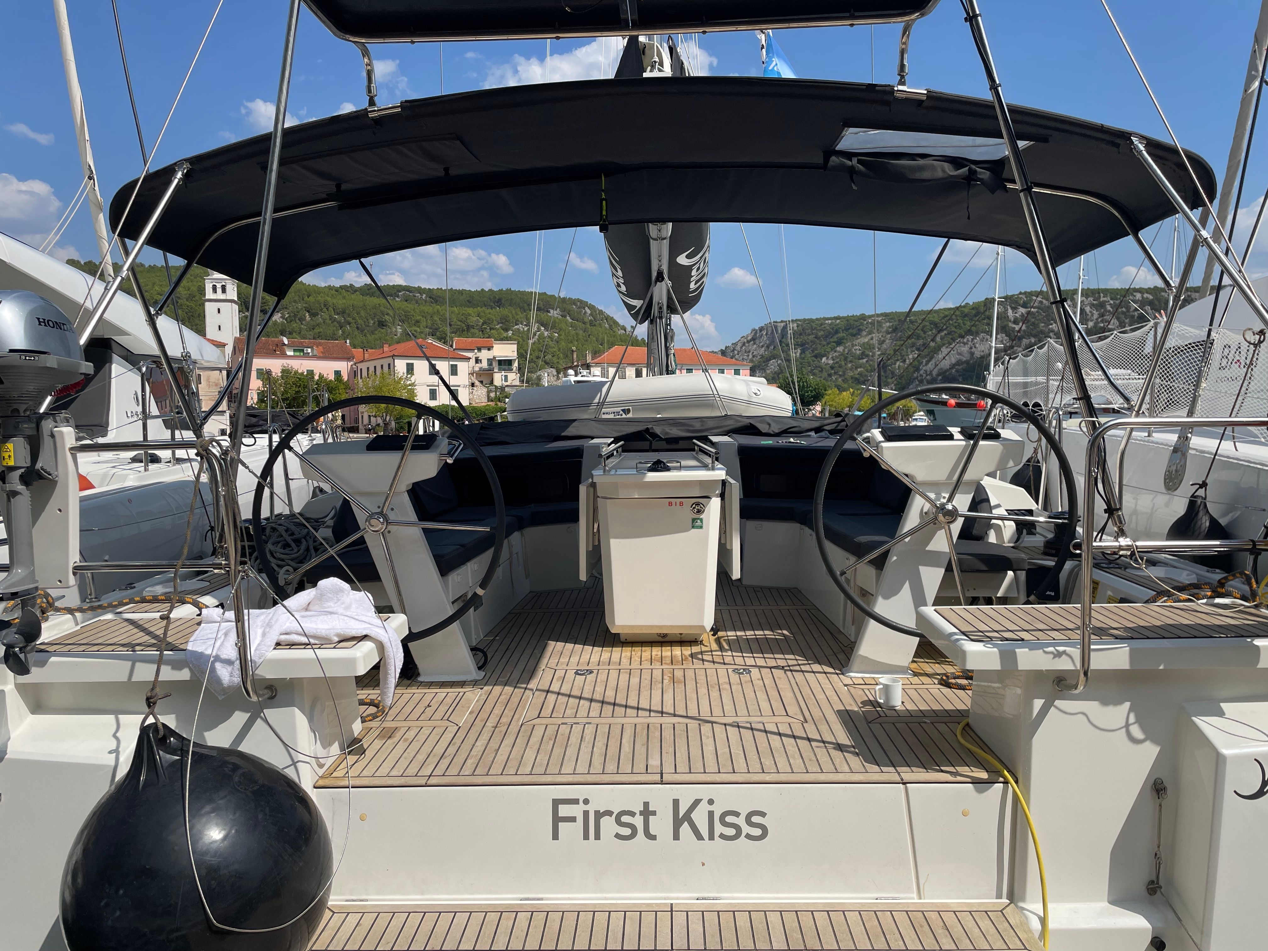 Beneteau Oceanis 46.1 | First Kiss