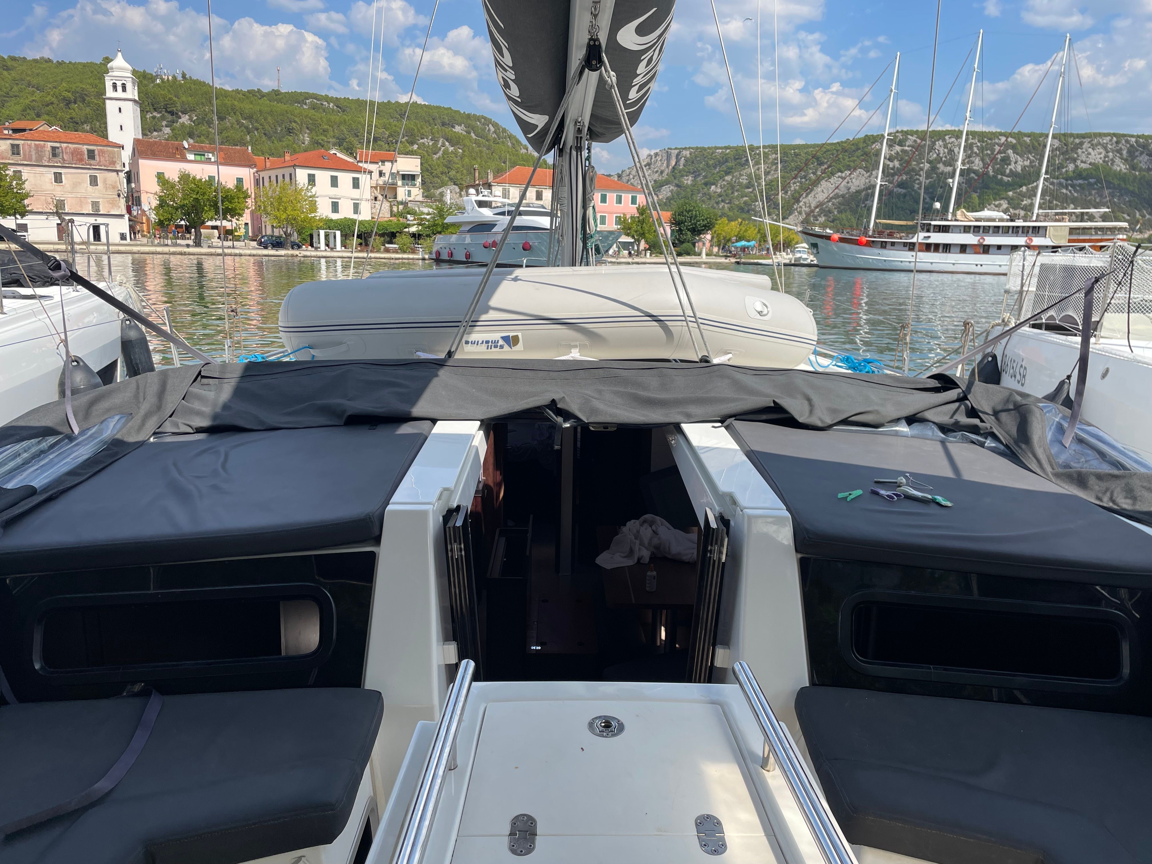 Beneteau Oceanis 46.1 | First Kiss