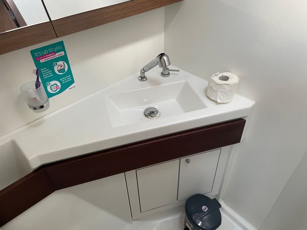 Beneteau Oceanis 46.1 | First Kiss