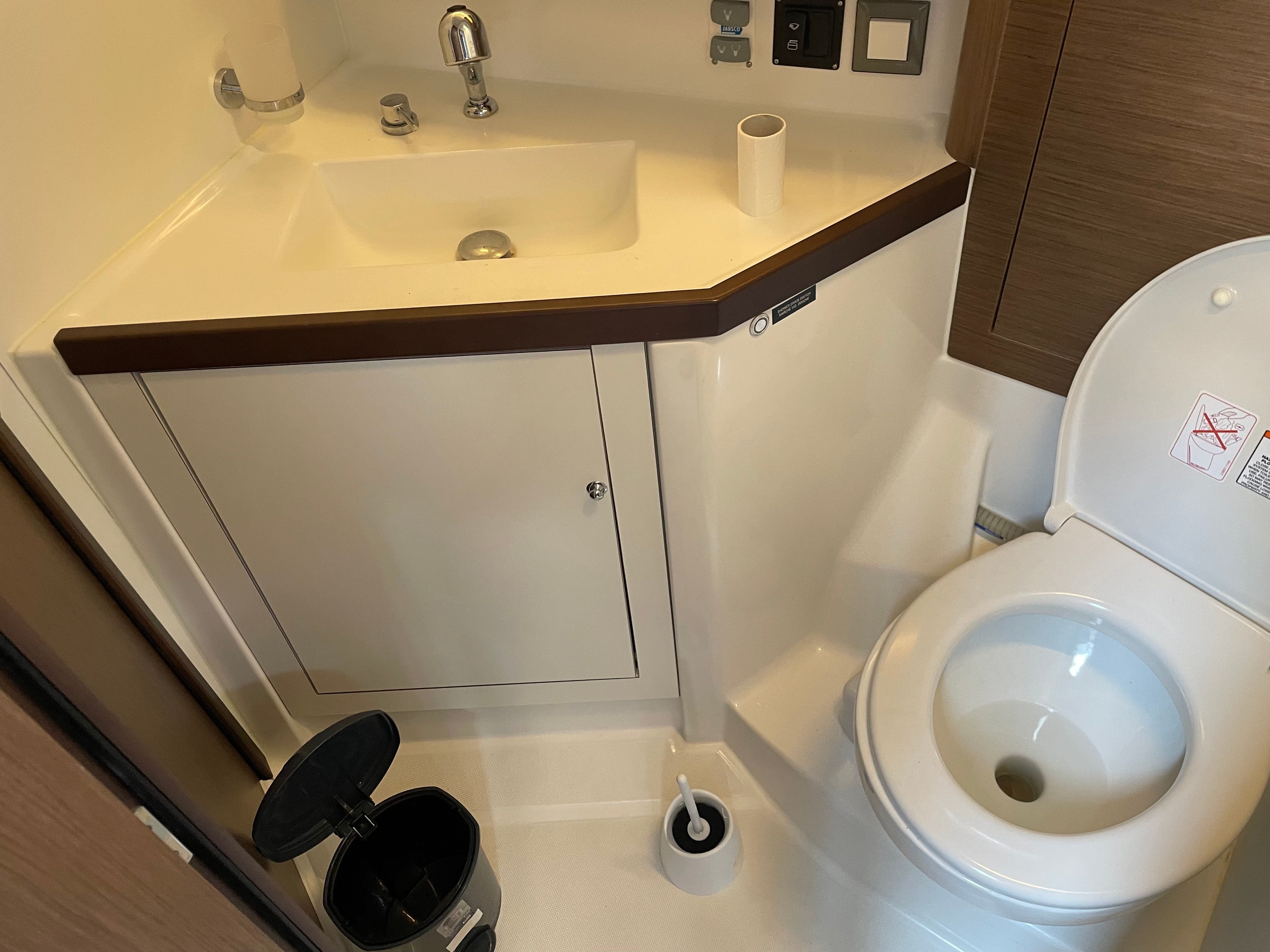 Beneteau Oceanis 46.1 | First Kiss