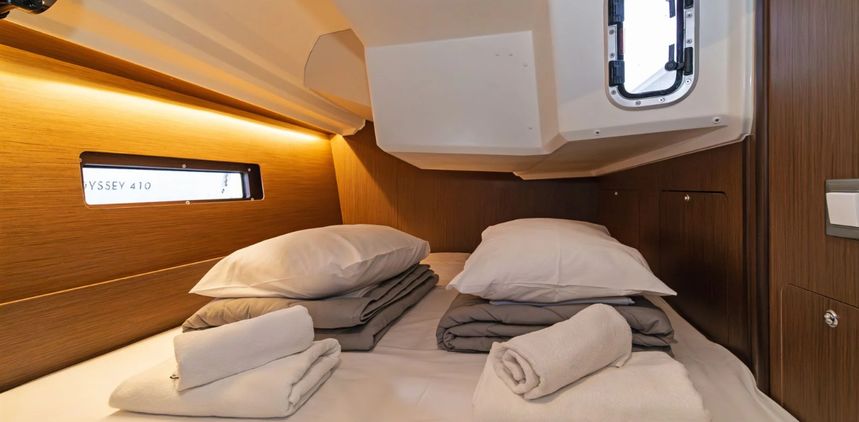 Beneteau Oceanis 40.1 | First Touch