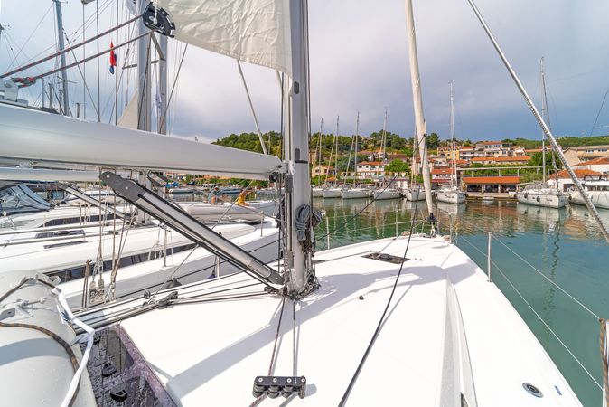 Jeanneau Sun Odyssey 410 | First Date