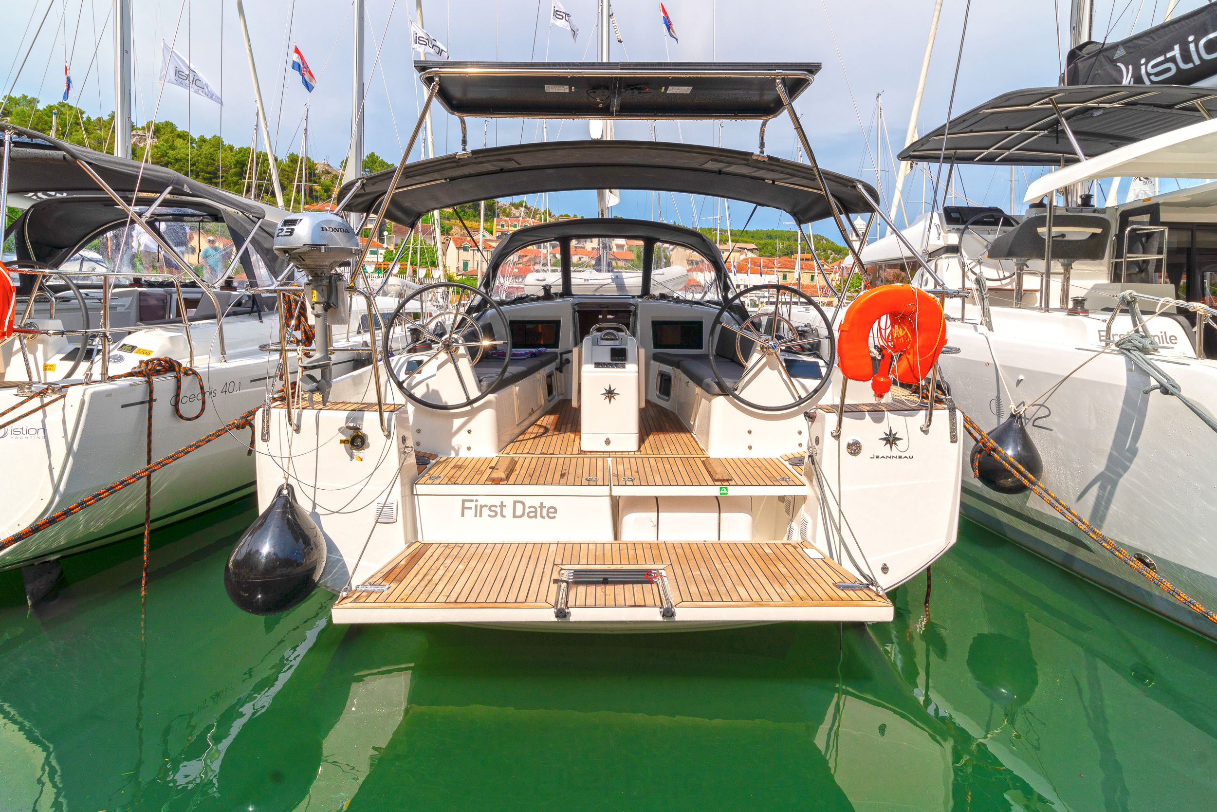 Jeanneau Sun Odyssey 410 | First Date