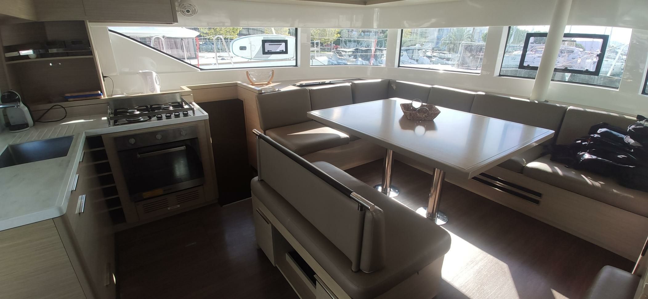 Lagoon 51 | Euphoria 4