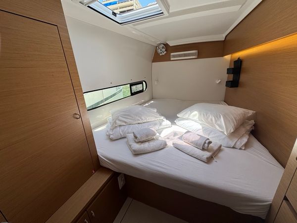 Excess 11 | Lady Ellen