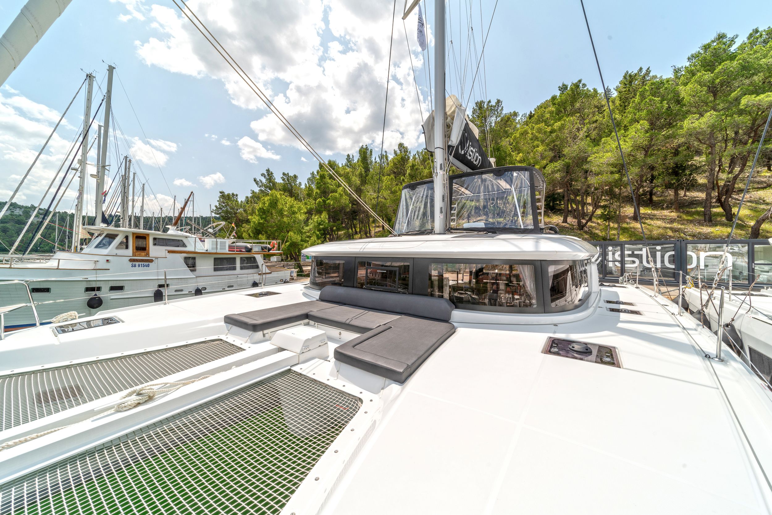 Lagoon 46 | First Care