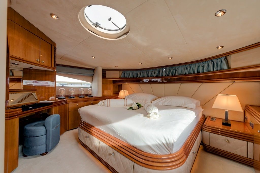 Sunseeker 105 | Baby 1
