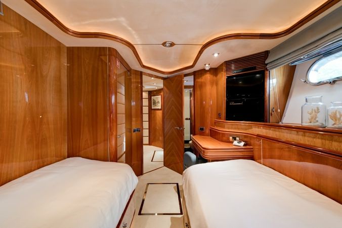 Sunseeker 105 | Baby 1