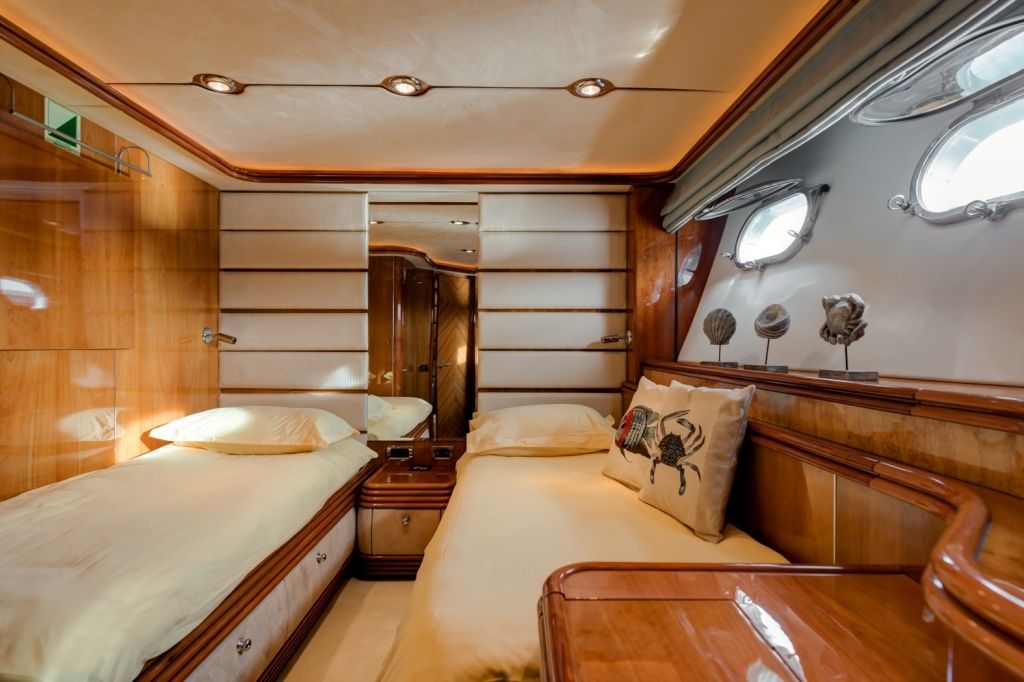 Sunseeker 105 | Baby 1