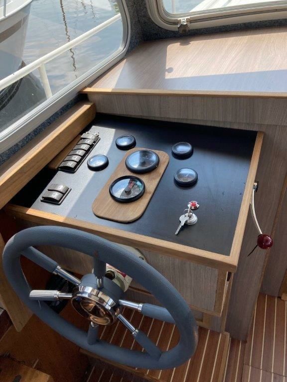 Aquanaut 1000 | Triton