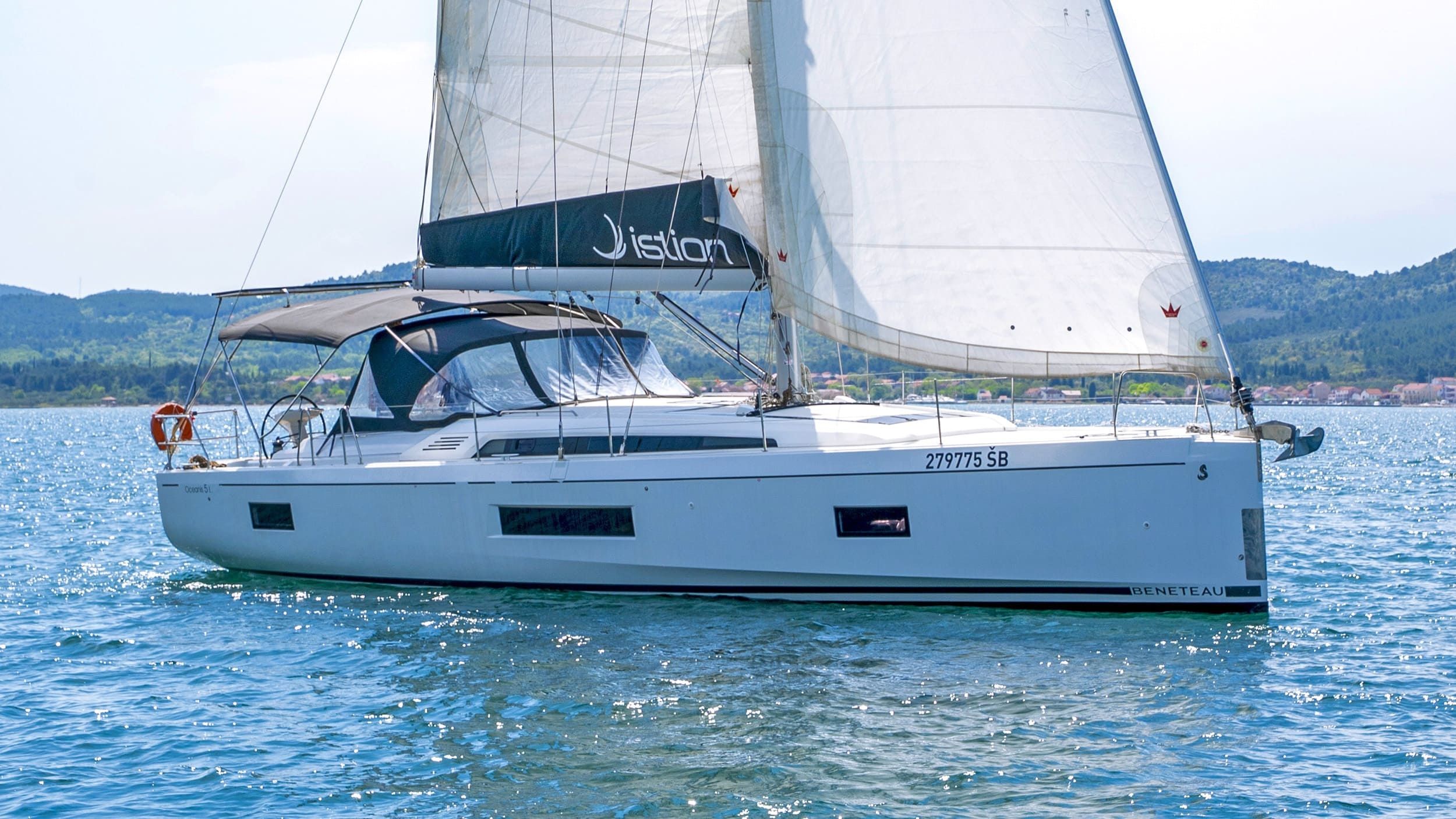 Beneteau Oceanis 51.1 | First Heartbeat