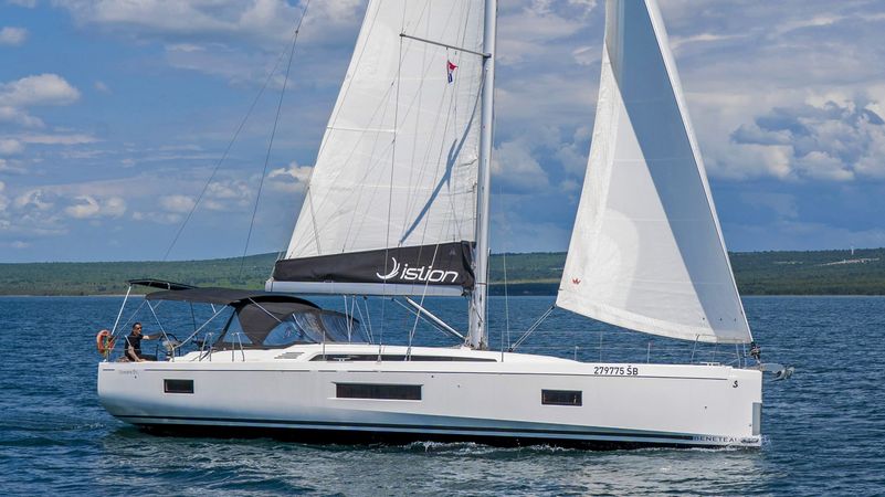 Beneteau Oceanis 51.1 | First Heartbeat