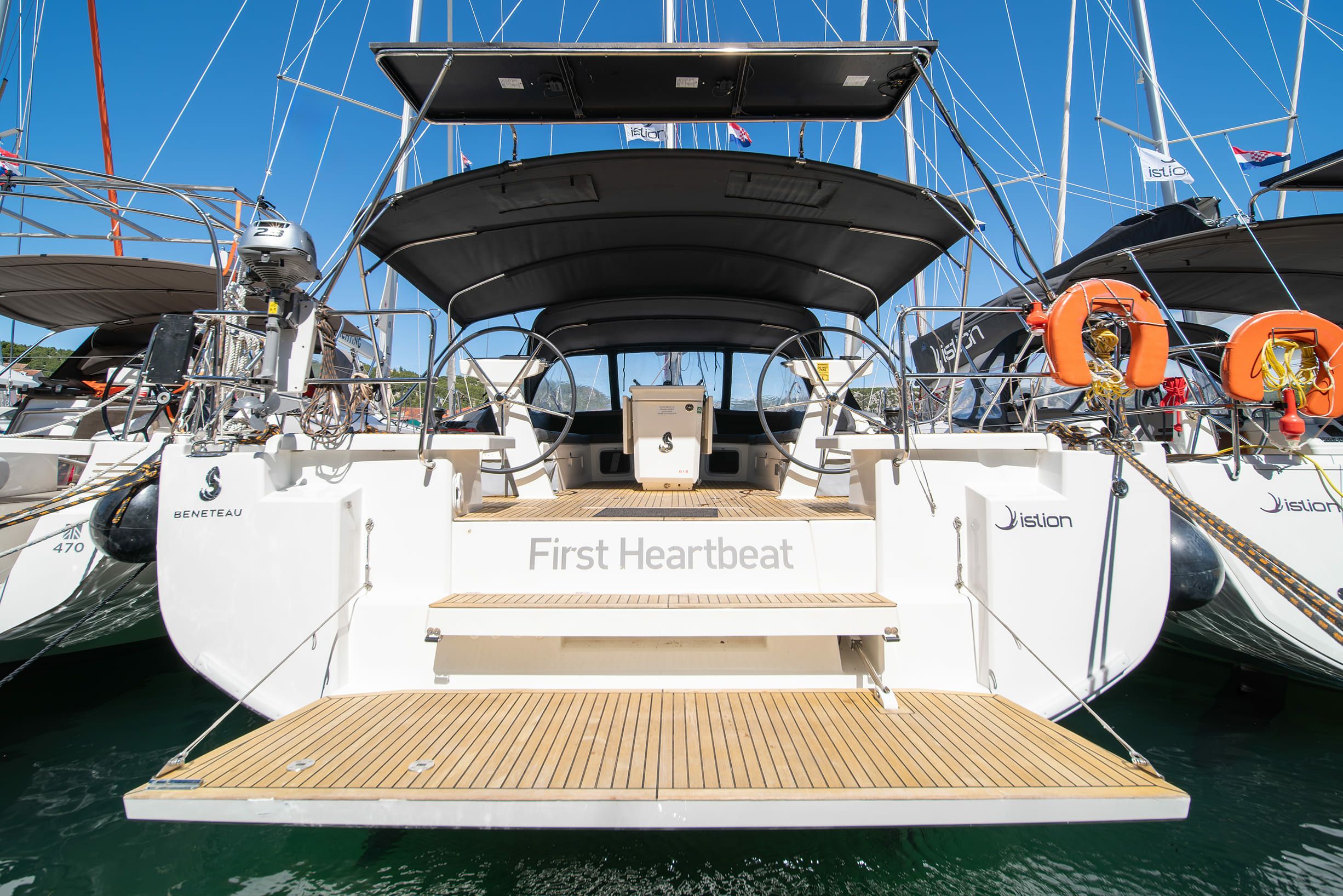 Beneteau Oceanis 51.1 | First Heartbeat