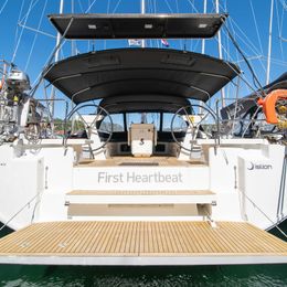 Beneteau Oceanis 51.1 | First Heartbeat