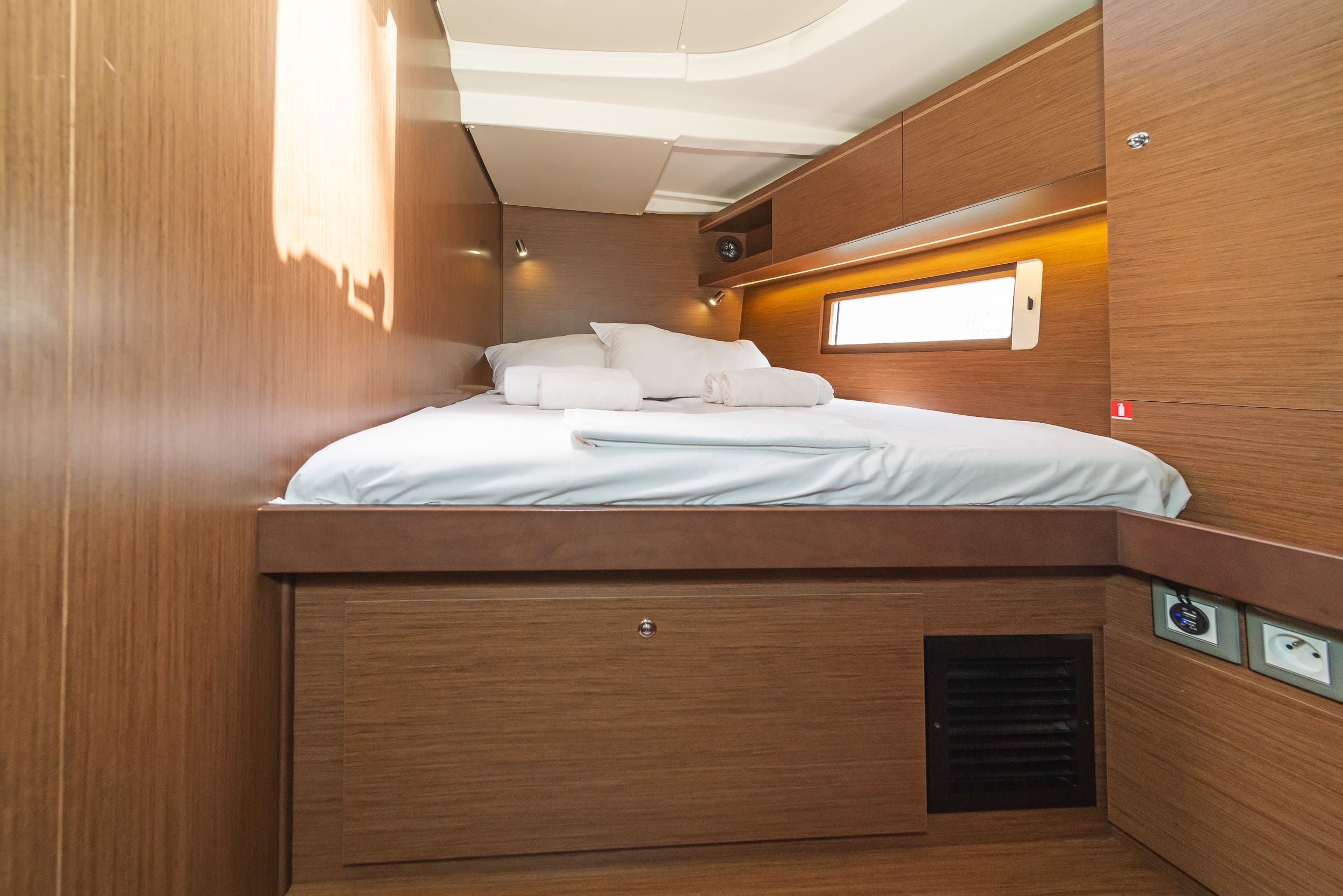 Beneteau Oceanis 51.1 | First Heartbeat