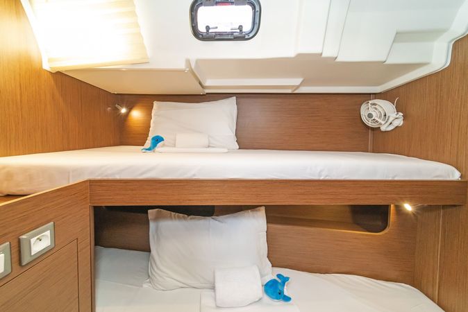 Beneteau Oceanis 51.1 | First Heartbeat
