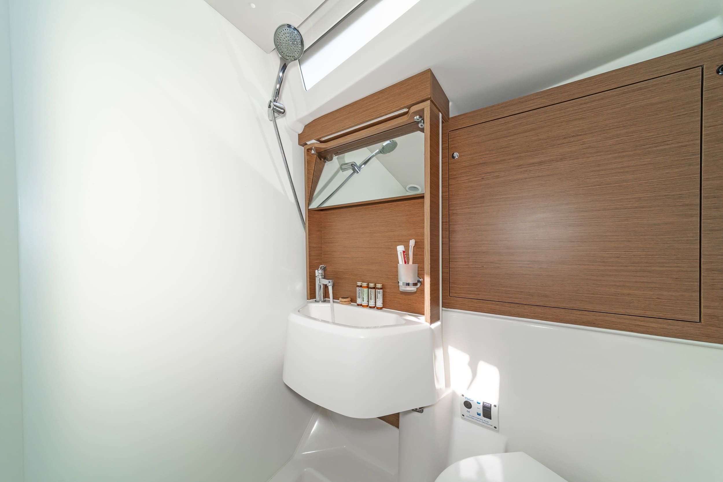 Beneteau Oceanis 51.1 | First Heartbeat