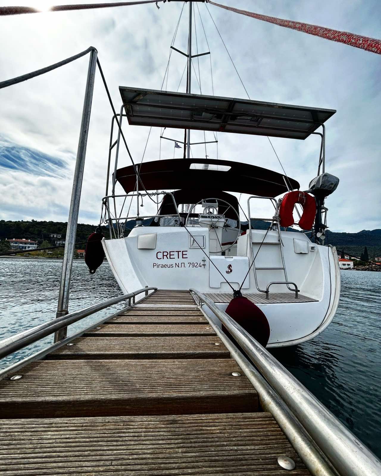 Beneteau Oceanis Clipper 393 | Crete