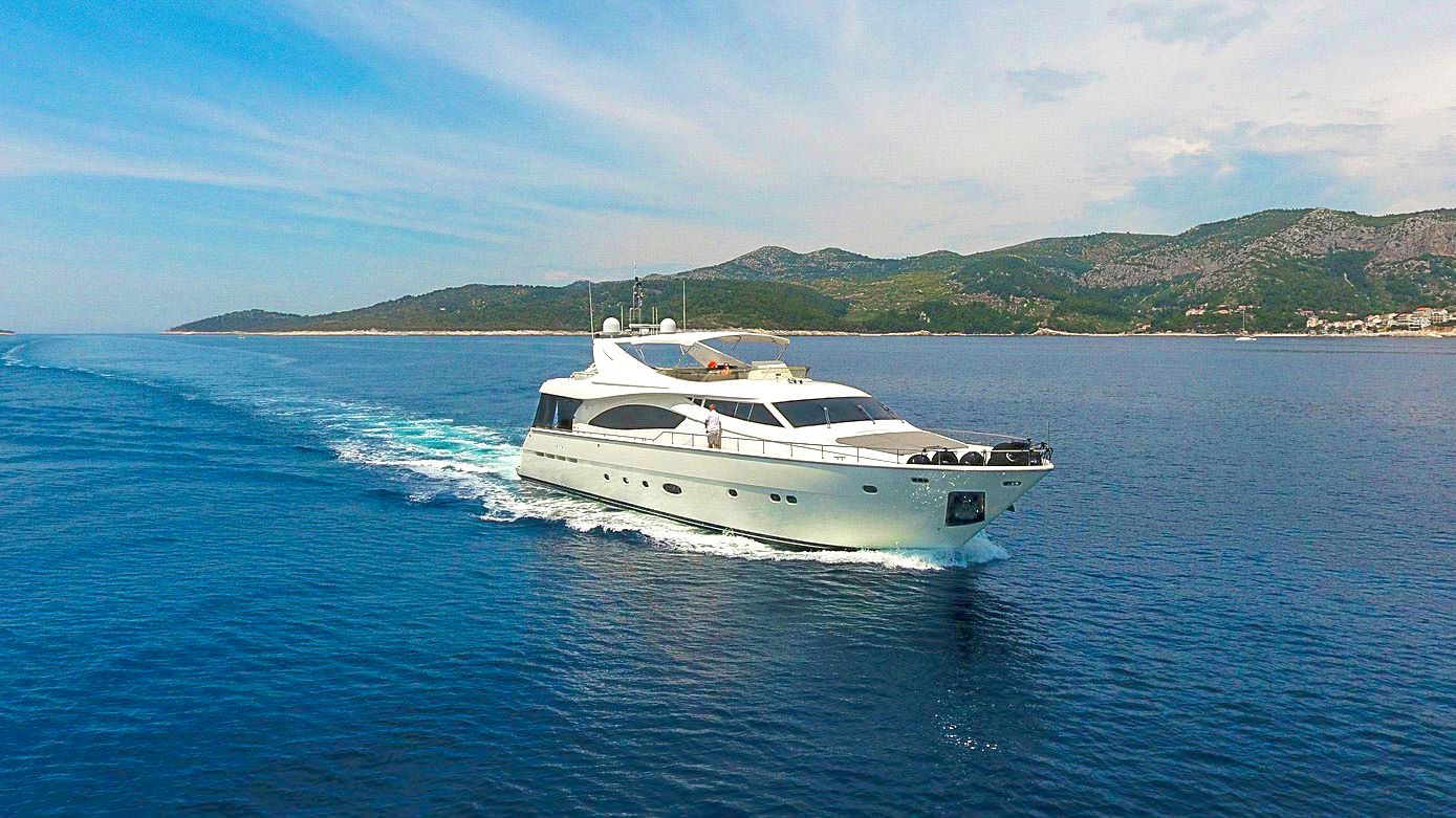 Ferretti 880 | Miss Katariina