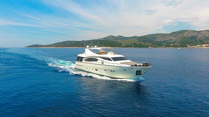 Ferretti 880 | Miss Katariina