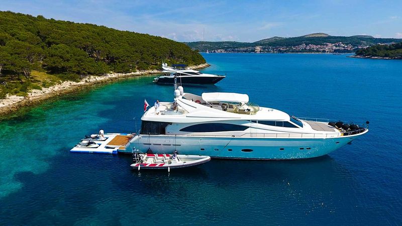 Ferretti 880 | Miss Katariina