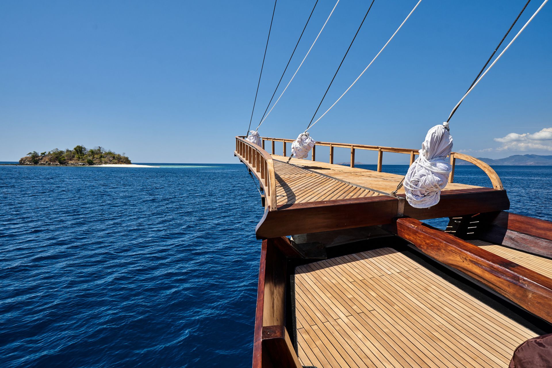 Custom Built Phinisi | Oracle