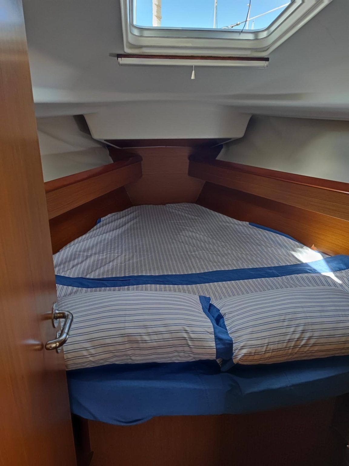 Jeanneau Sun Odyssey 37 | Rebeca y Samuel