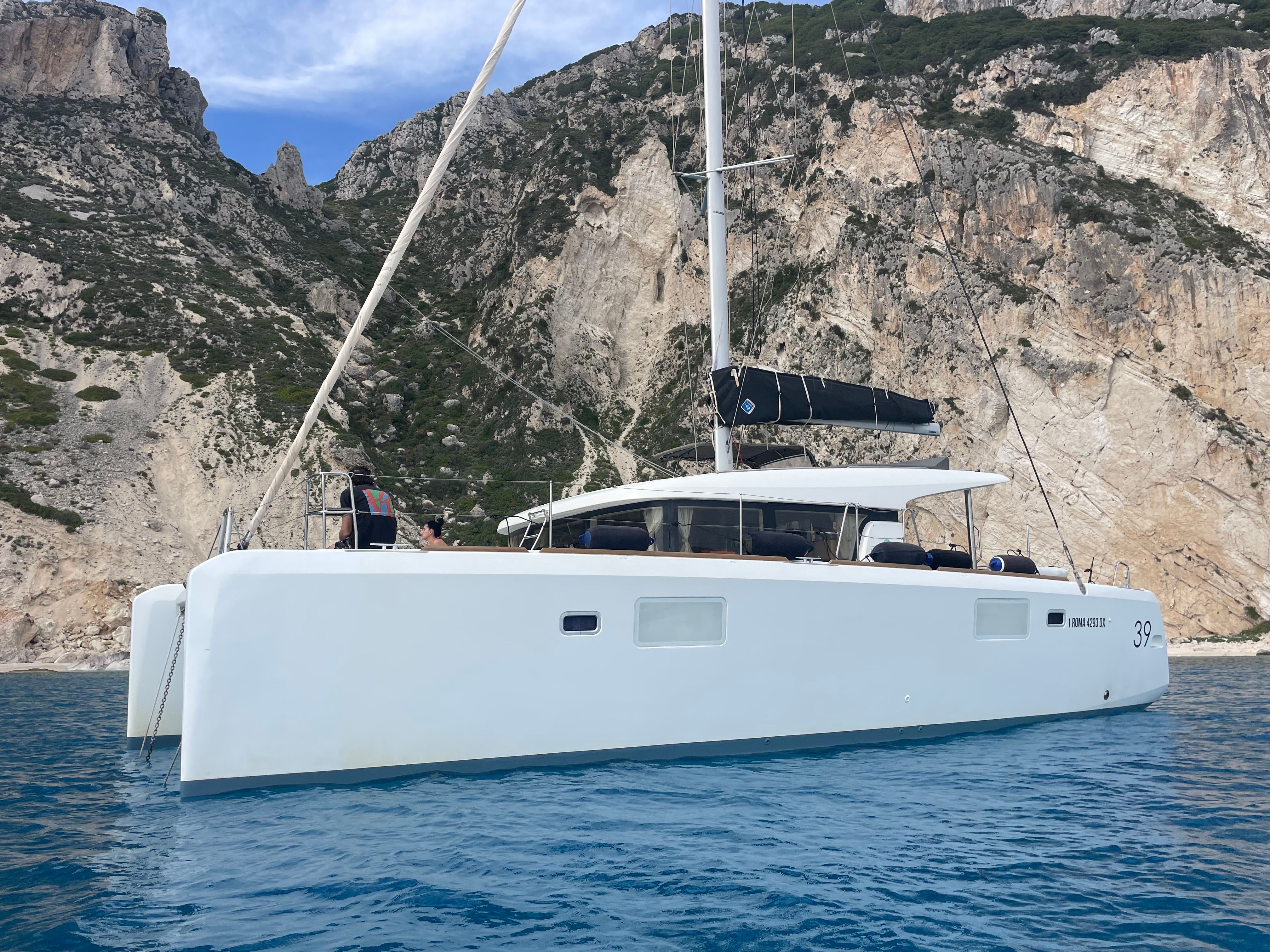 Lagoon 39 | Yesss