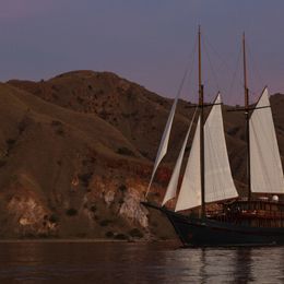 Custom Built Phinisi | Vela