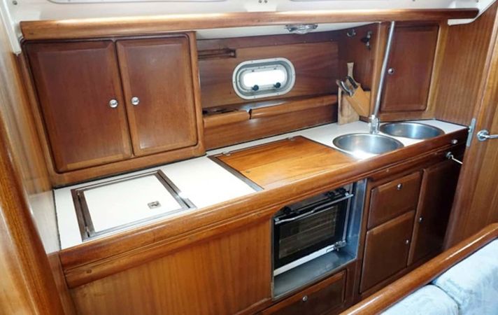 Bavaria Cruiser 41 | True Blue