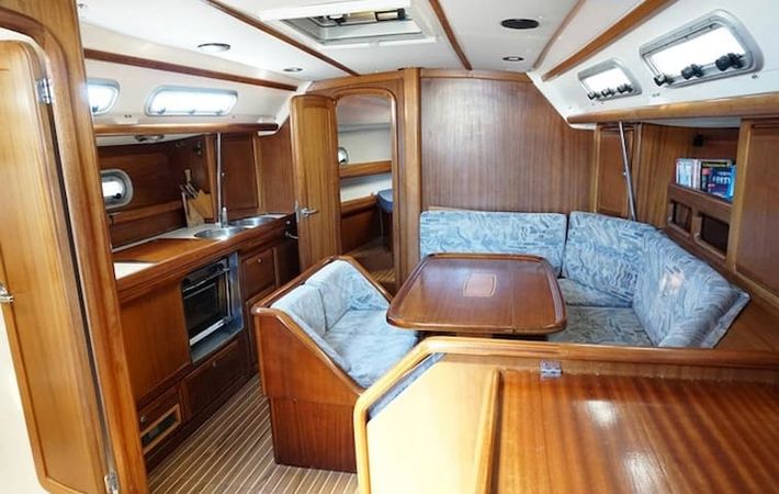 Bavaria Cruiser 41 | True Blue