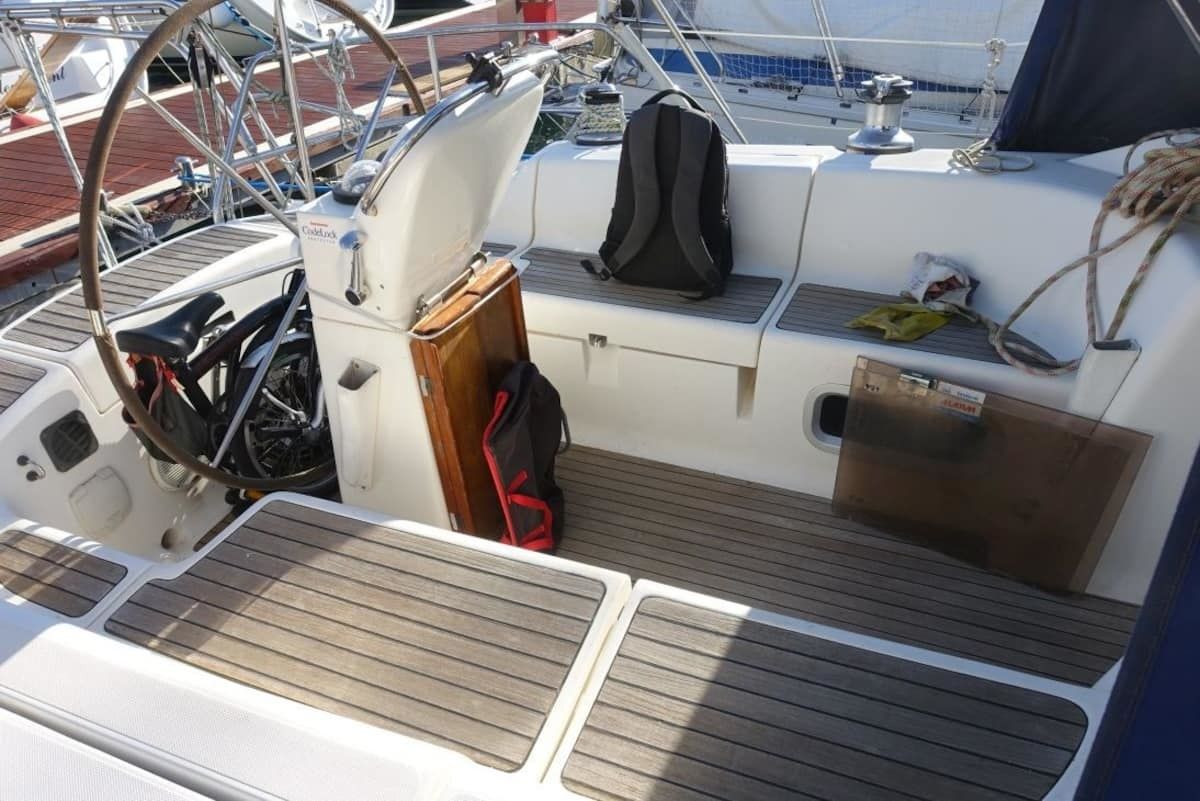 Bavaria Cruiser 41 | True Blue