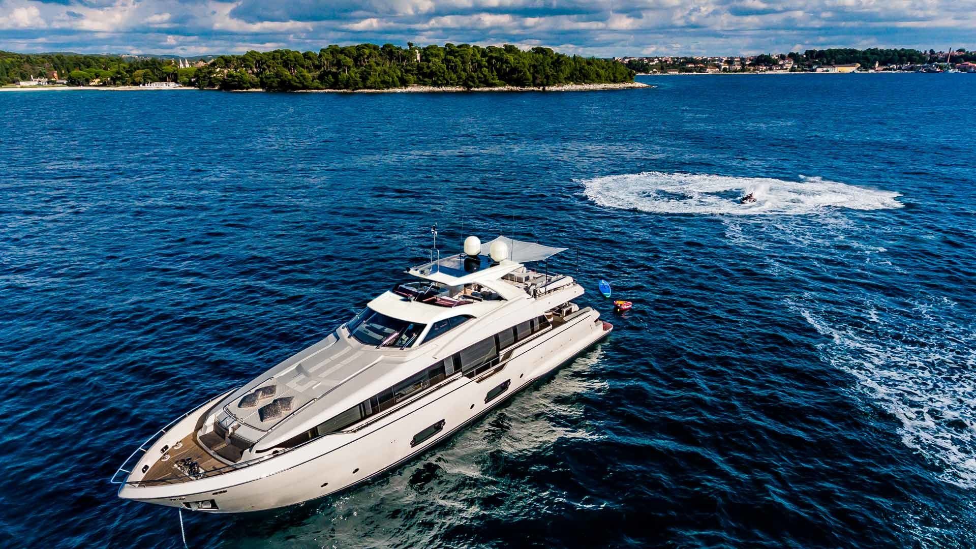 Ferretti 960 | Iva
