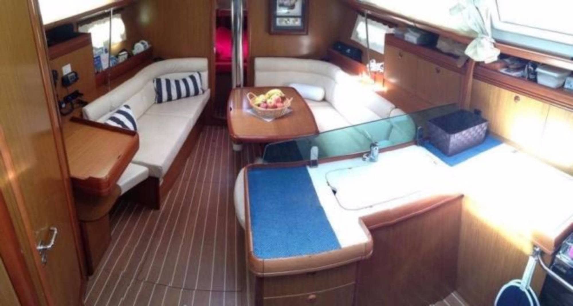 Jeanneau Sun Odyssey 39i | Vertigo Uno