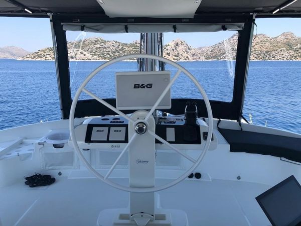 Lagoon 52 F | Daphne