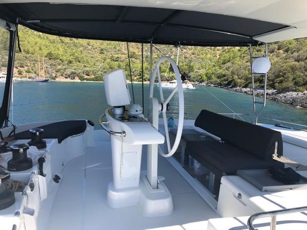 Lagoon 52 F | Daphne